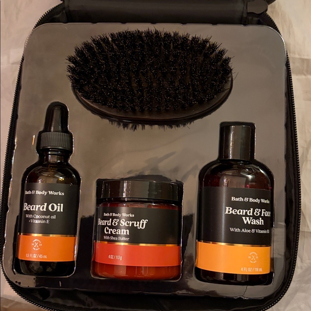 Bath Body Works 4 Pc Beard Kit with Zip Case NEW - Picture 4 of 5